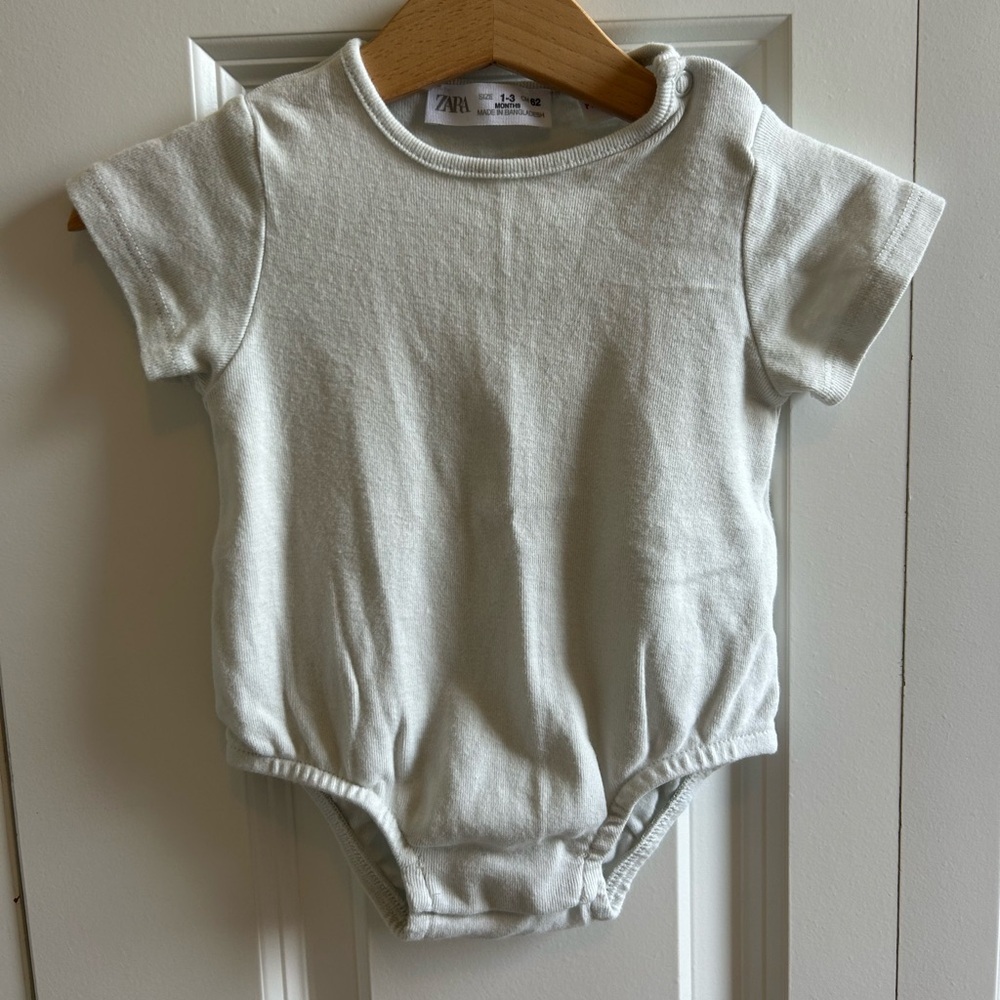 Zara white bubble‎ size 1-3 months